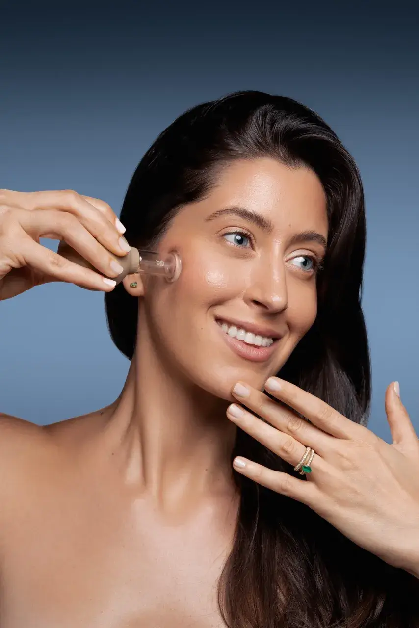 Model demonstrating cupping